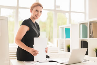 Legal secretary jobs